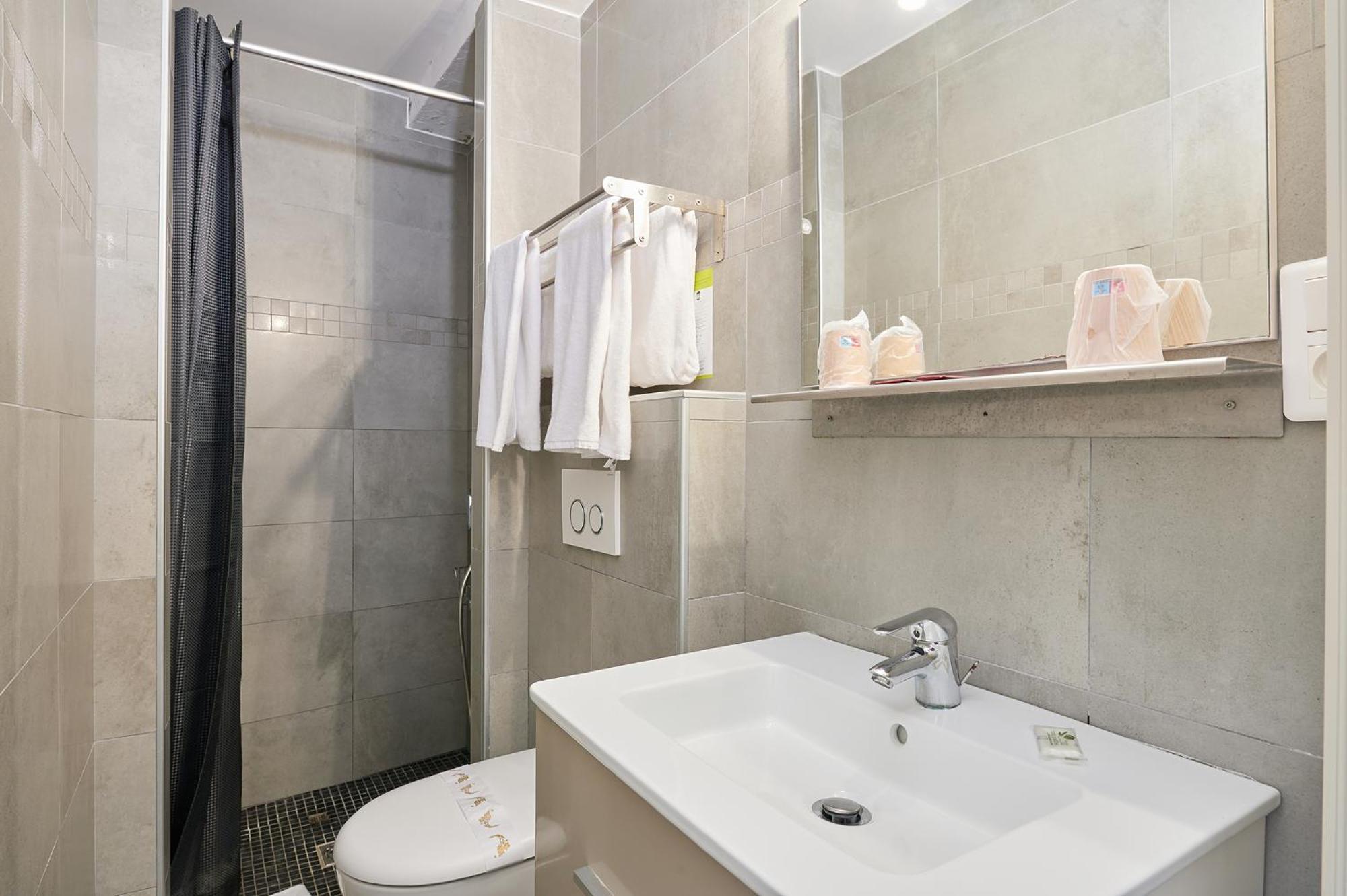 Hotel Triton Коллиур Экстерьер фото